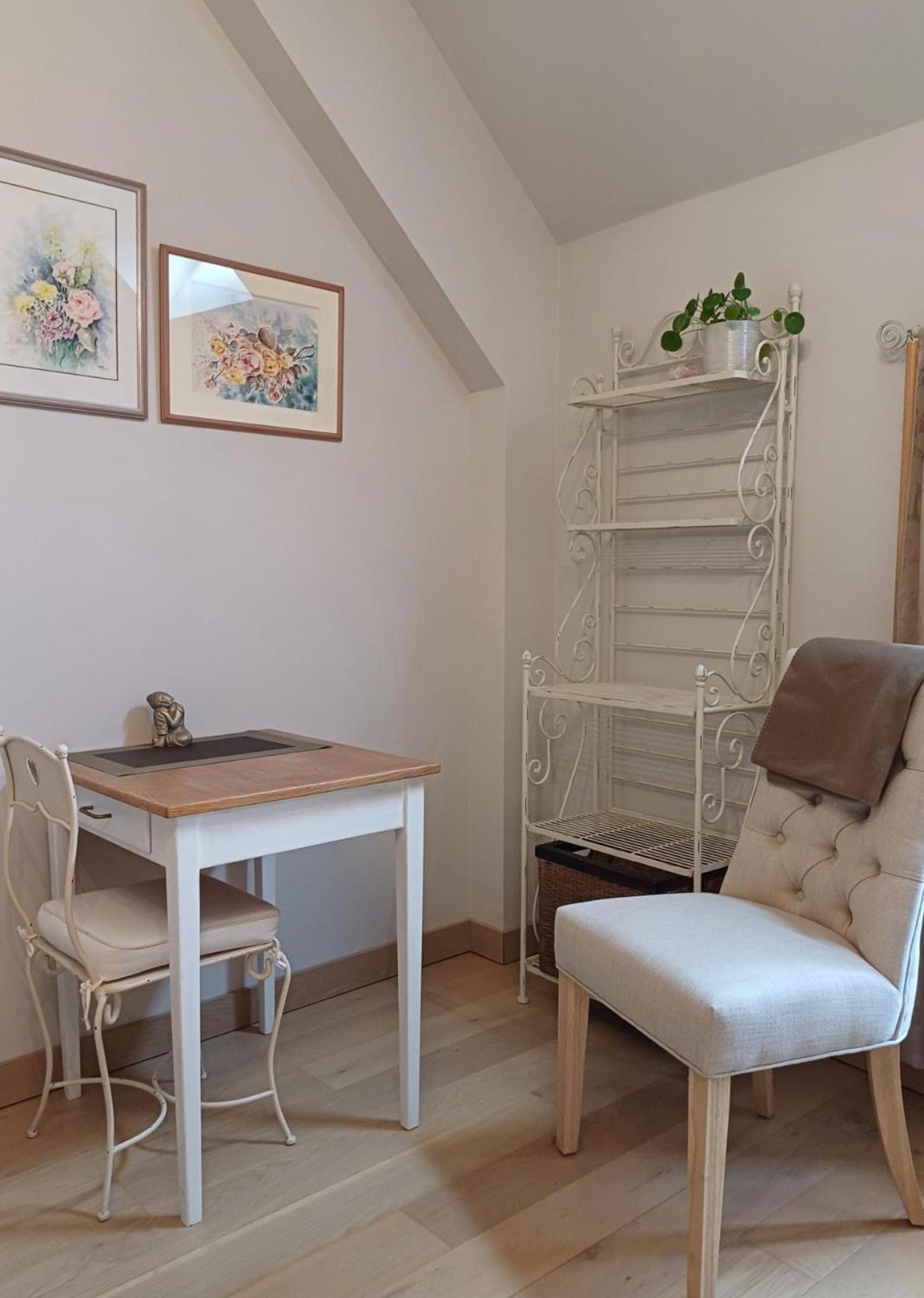 Le Repos Coquelicot Bed & Breakfast Montillot Exterior foto