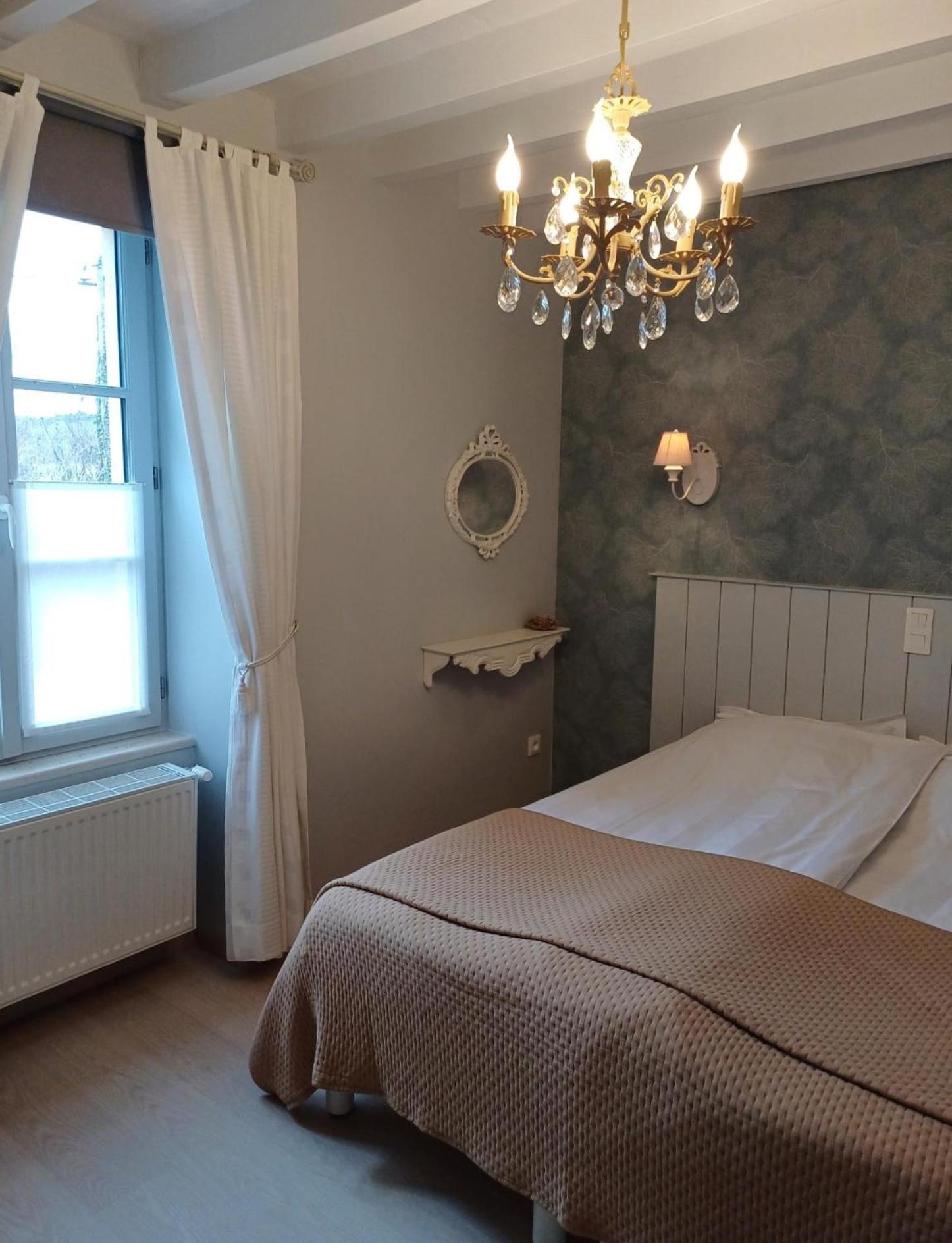 Le Repos Coquelicot Bed & Breakfast Montillot Exterior foto