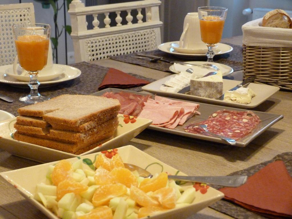 Le Repos Coquelicot Bed & Breakfast Montillot Exterior foto